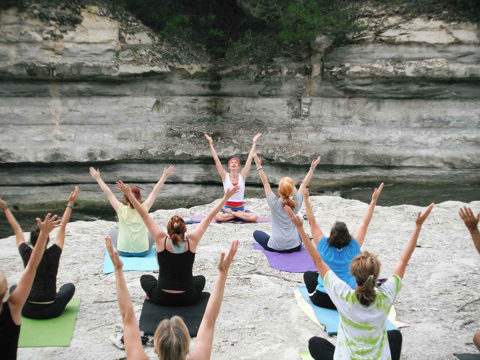 yoga-nature.jpg -