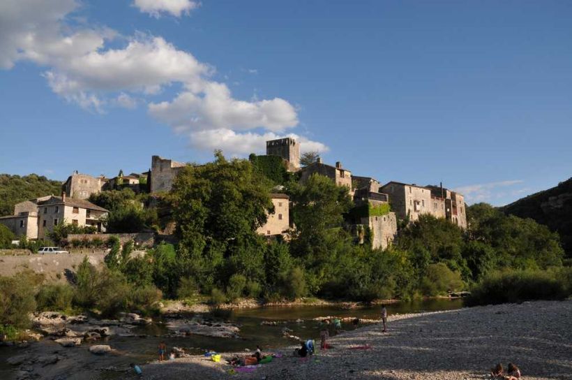 montclus-plus-beau-village-de-france-.jpeg -