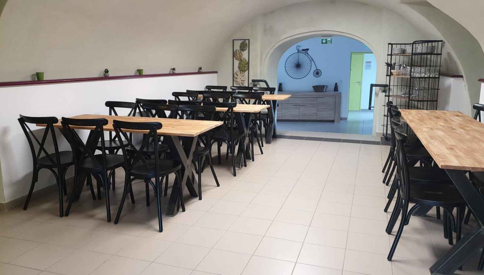 salle-a-manger-vue-bar.jpg -